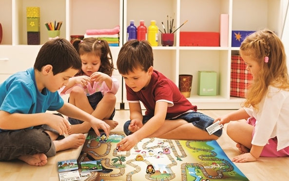 05. Kids-Playing-BOARD-Game-1.jpg 05. Kids-Playing-BOARD-Game-1.jpg